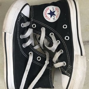 Chuck Taylor High Top Converse Size 12 Youth/Kids